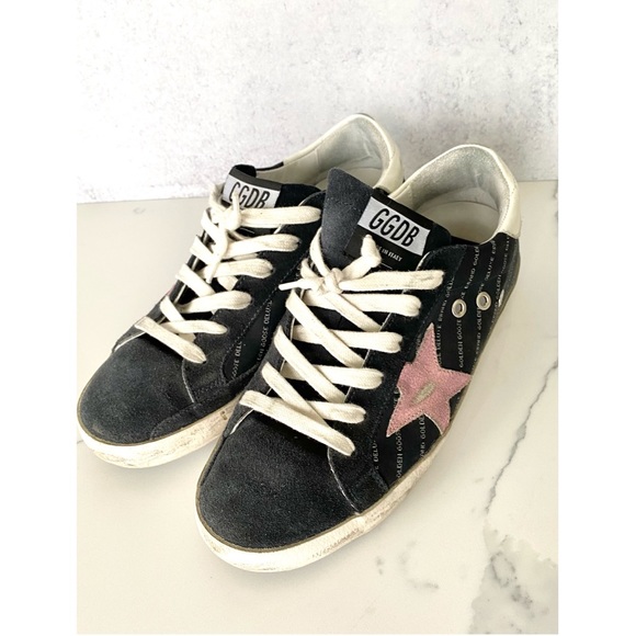 Golden Goose Shoes - Golden Goose Superstar in Repeated Logo Lila